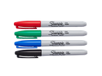 Četiri Sharpie Fine Point permanentna markera u crvenoj, zelenoj, plavoj i crnoj boji.