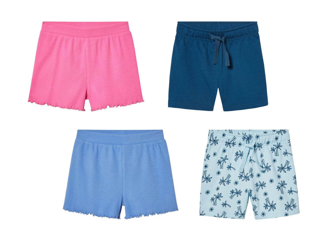 Fire par shorts i forskellige farver og mønstre.