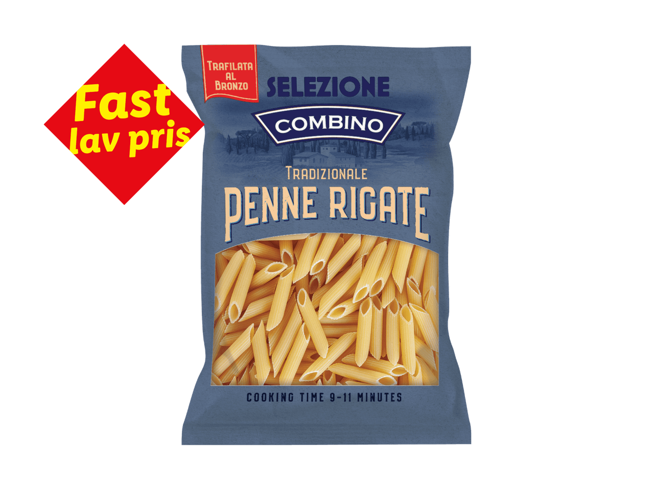 Penne rigate pasta i en blå pose med teksten 'Fast lav pris'.