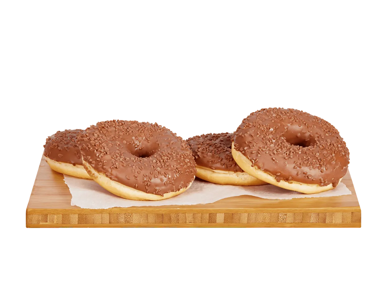 Vier Schokoladendonuts mit Streuseln auf einem Holzbrett vor schwarzem Hintergrund.