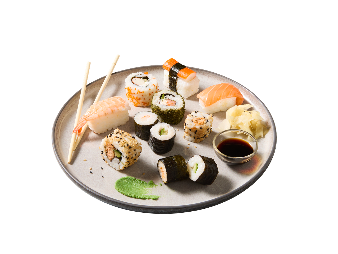 SELECT Sushi Family Tray Sapporo assortii sushivaagen nigiri, maki ja wasabiga.
