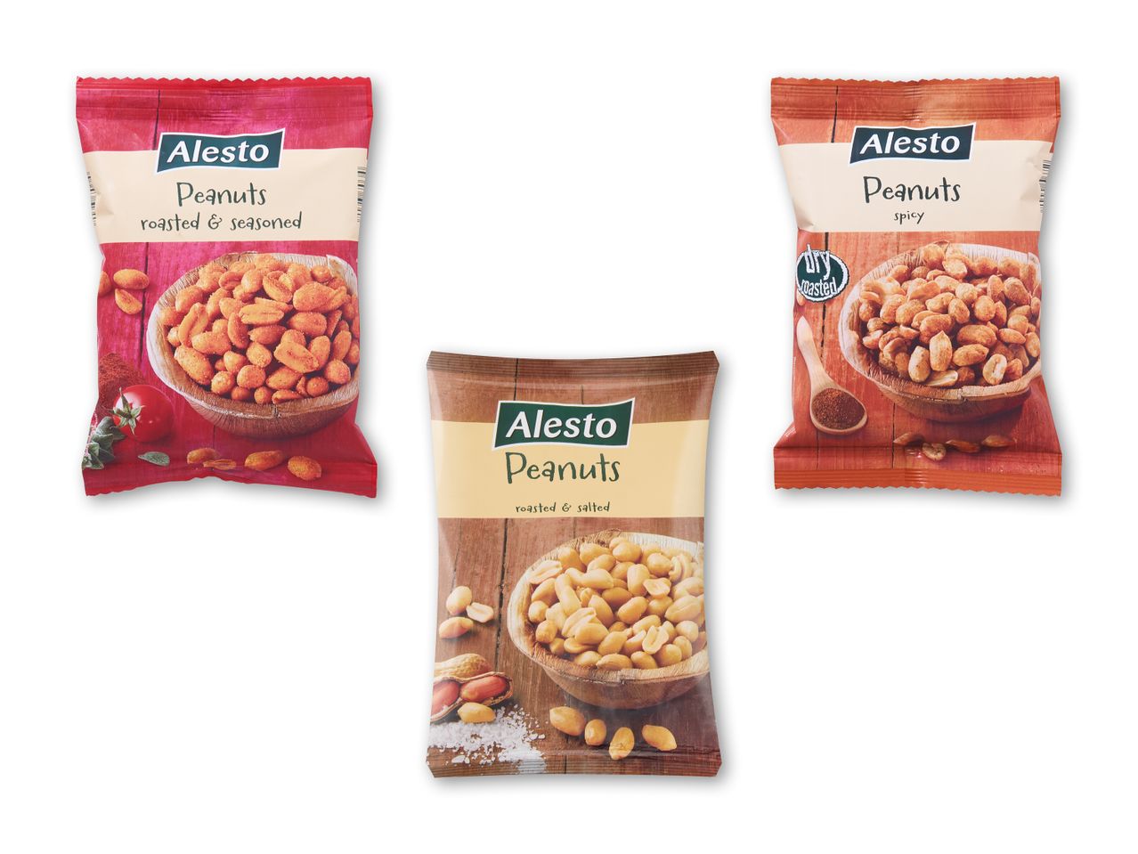 Tre poser jordnødder: ristede og krydrede, ristede og saltede, og krydrede.