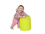 Mosolygó baba rózsaszín LUPILU könnyű kabátban.