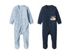 To baby nattøj, en med blå prikker og en med et sødt bjørnemotiv.