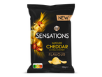 Zak chips met de smaak van gerijpte cheddar en chilichutney, met een Nutri-Score A.