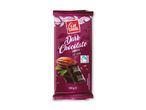 Mørk chokoladebar med 50% kakao, glat tekstur og Fairtrade-mærke.