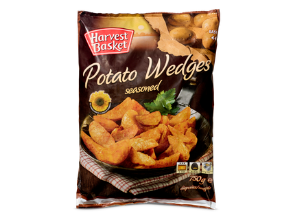 Potato wedges of Franse friet