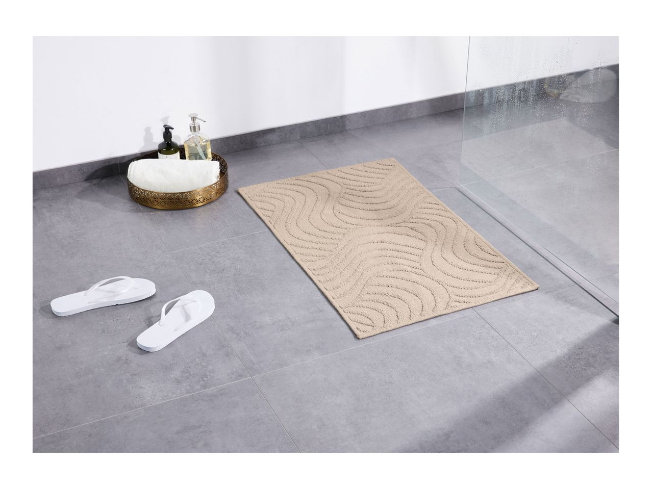 Go to full screen view: Livarno Home Shower Mat - Beige - Image 5