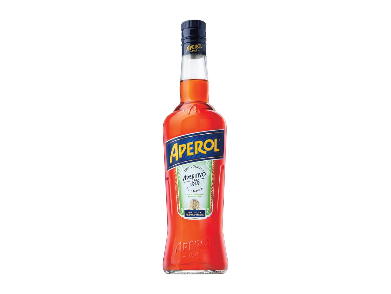Sticlă de Aperol, băutură alcoolică italiană de culoare portocalie.