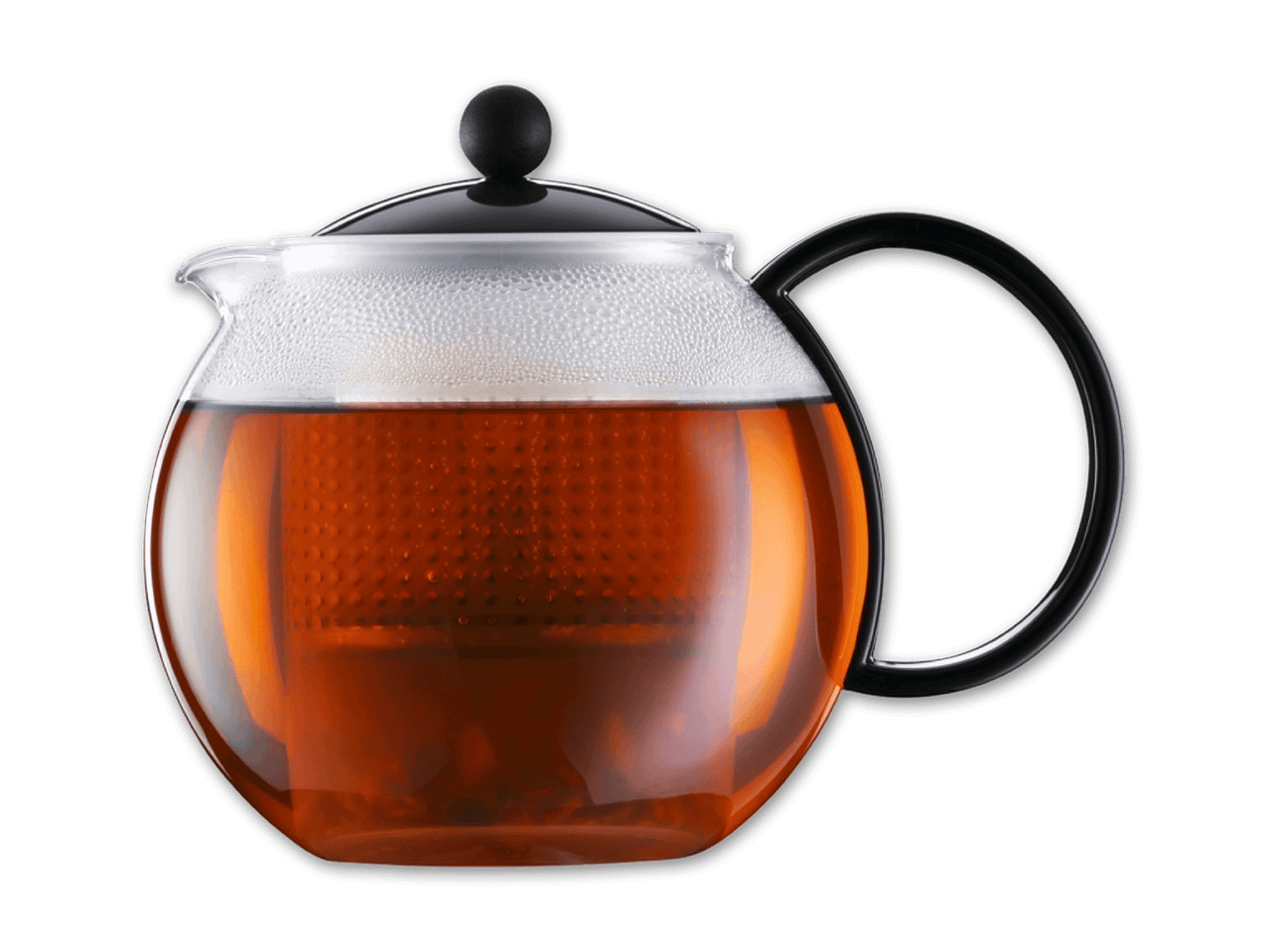 Teekanne aus Glas mit schwarzem Griff und Deckel, gefüllt mit Tee