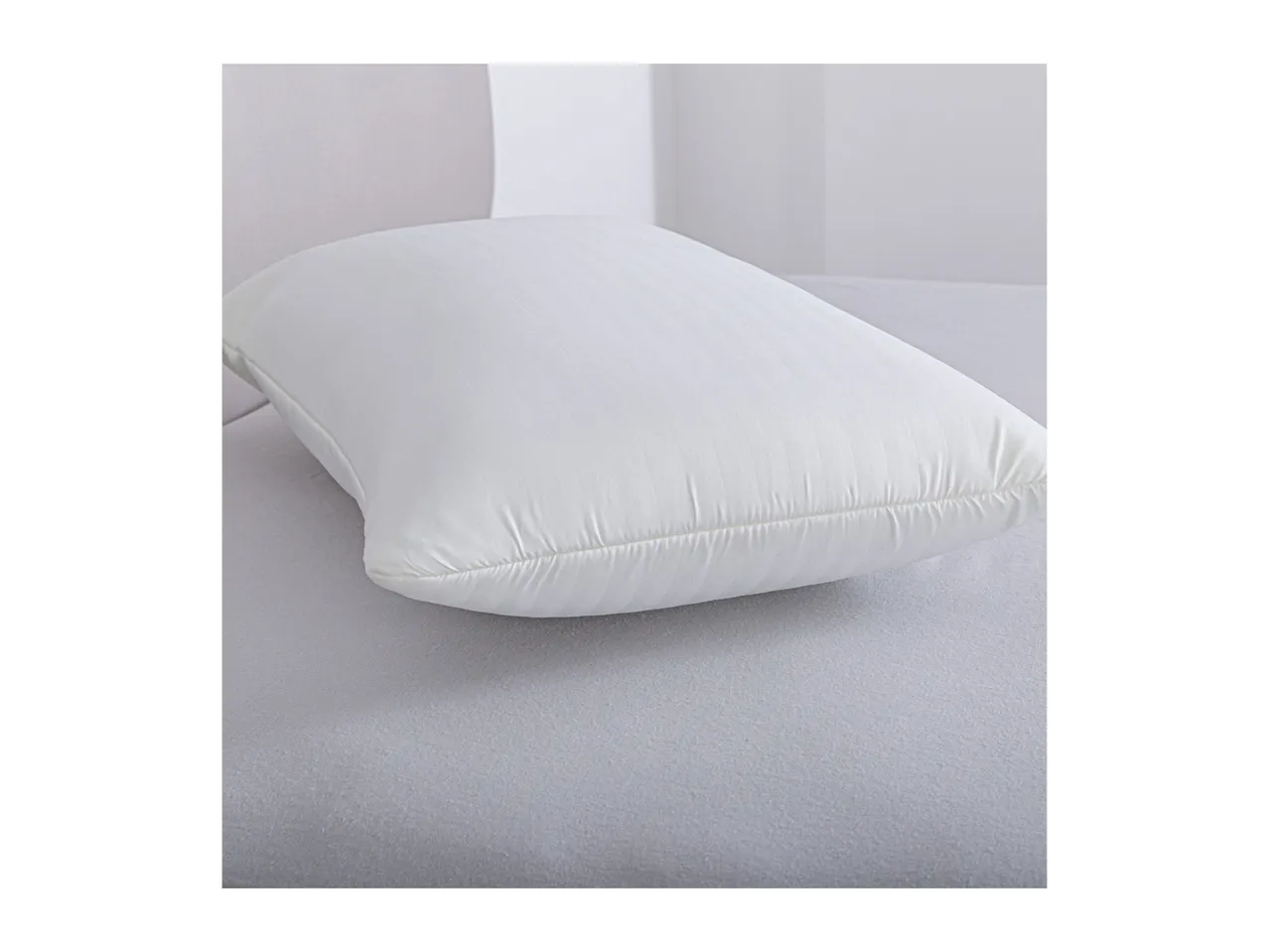 Go to full screen view: Silentnight Memory Foam Anti - Bacterial Pillow - Image 2