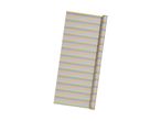 En beige metal tagplade med lodrette ribber.