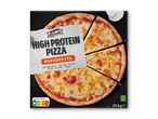 En frossen Alfredo High Protein Margherita pizza i emballage.