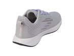 Γκρι αθλητικά παπούτσια New Balance.