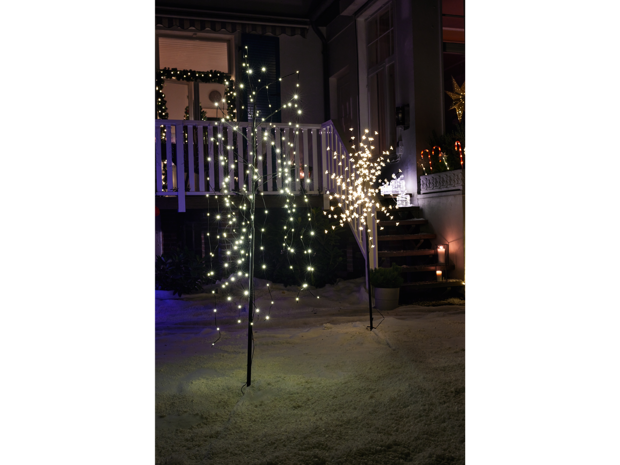 Go to full screen view: LED Light Tree - Image 23