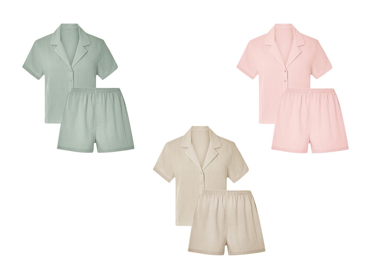 Drei kurze Schlafanzüge aus Baumwolle in Rosa, Hellgrün und Beige.