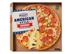 McEnnedy American Style Pepperoni Pizza with cheese and peppers, extra thick base, 440g.