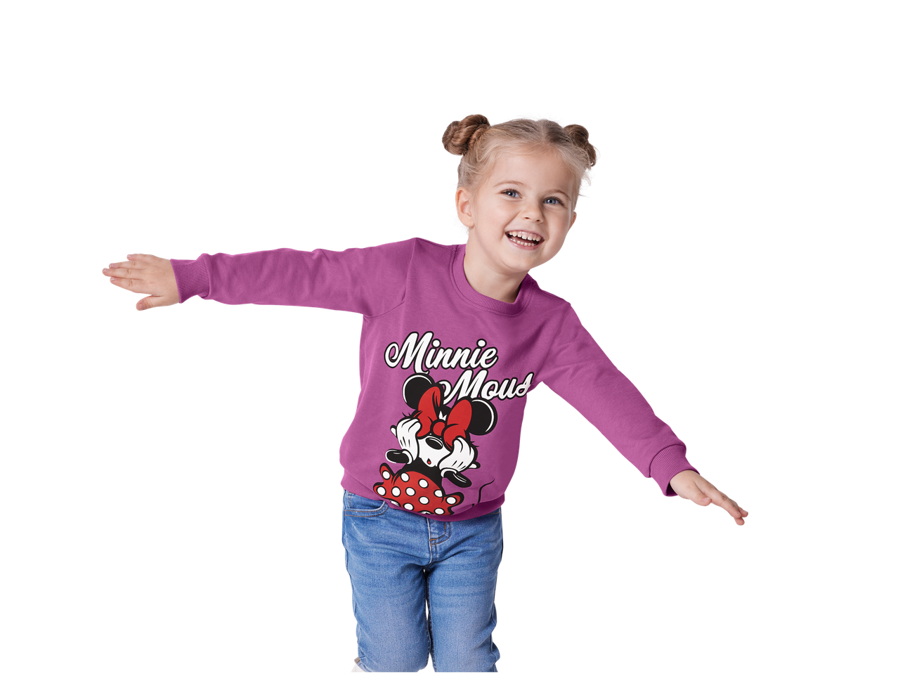 Girl wearing a Minnie Mouse sweatshirt and jeans.