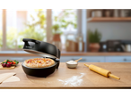 Cuptor electric de pizza Silvercrest® cu pizza, făină și legume pe un blat de bucătărie.