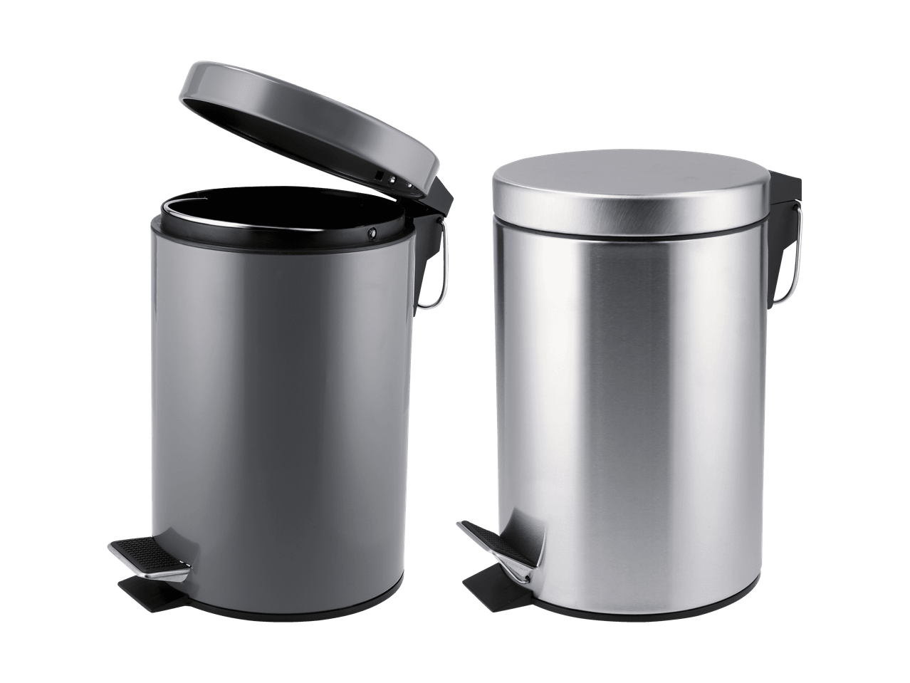 Deux poubelles à pédale, une grise avec le couvercle ouvert et une en acier inoxydable avec le couvercle fermé.