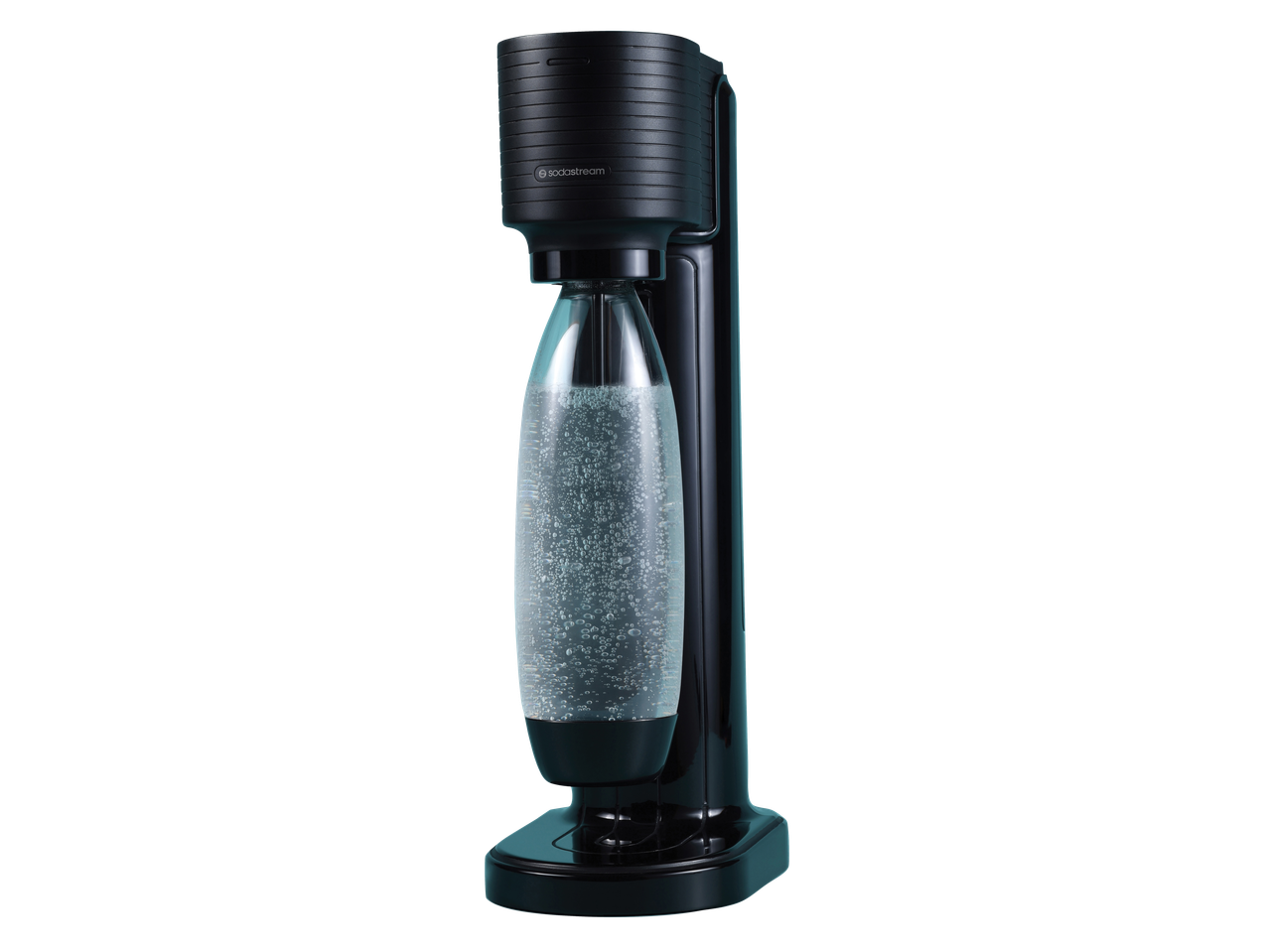 Fekete szódagép átlátszó palackkal, tele szénsavas vízzel.