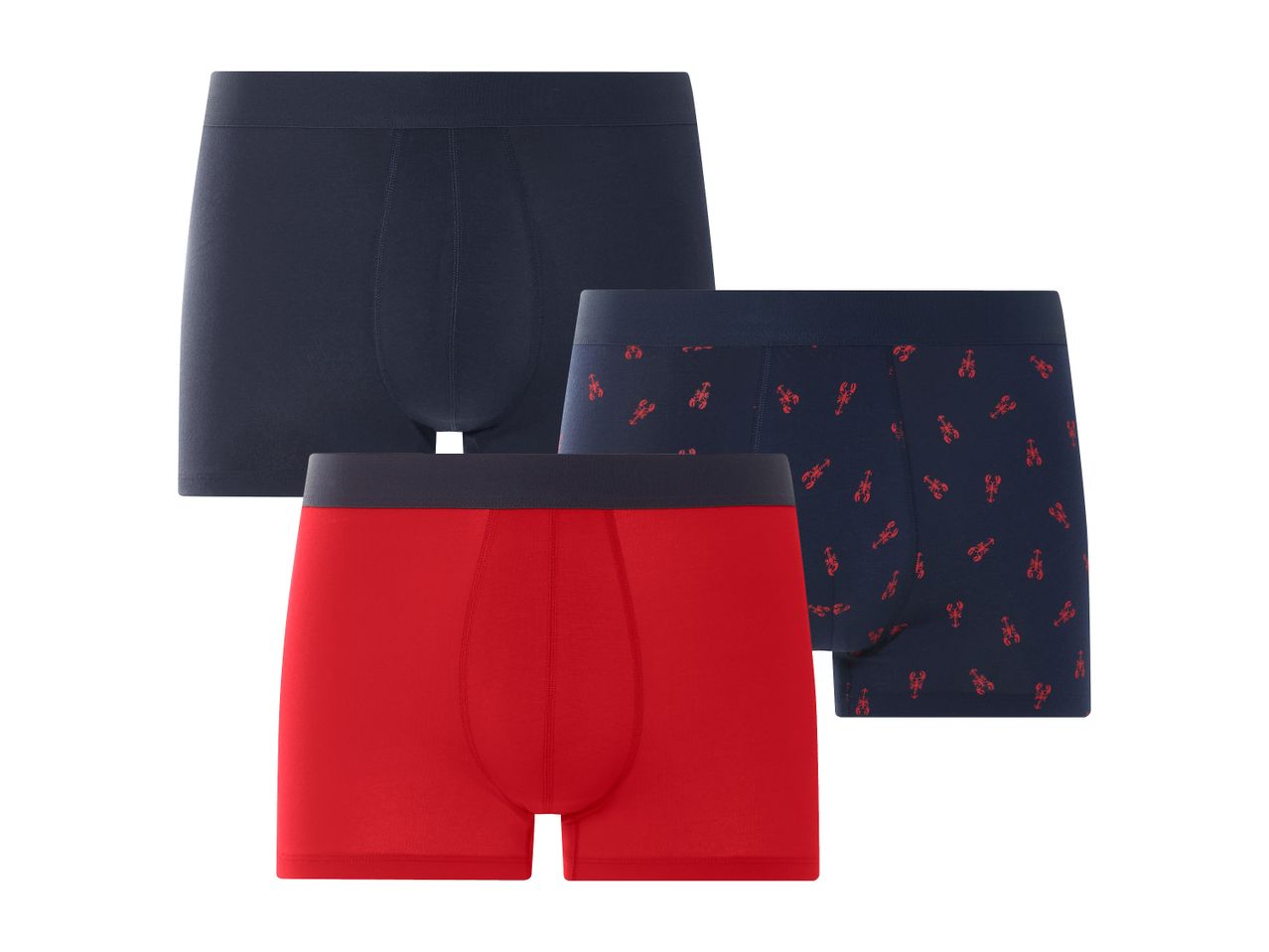 Tre boxer da uomo: uno blu scuro, uno rosso e uno blu scuro con stampa di aragoste rosse.