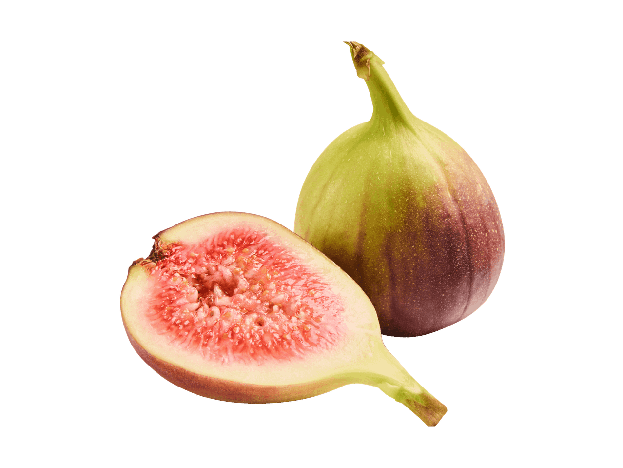 Eine ganze Feige und eine halbierte Feige mit rotem Fruchtfleisch und Kernen.
