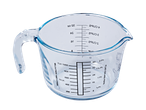 Pyrex® Daily caurspīdīga stikla mērtrauks ar mililitru, litru, šķidruma unču un pintes atzīmēm.
