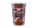 Chokolademousse i en kop med teksten 'Nyt design, Samme smag' og 'med certificeret kakao'.