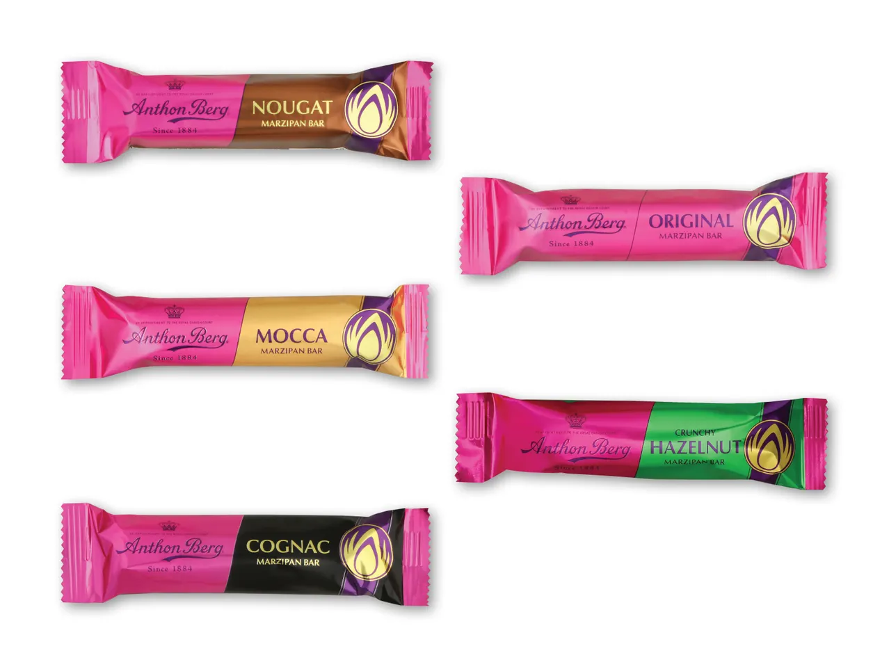 Fem forskellige KitKat-chokoladebarer i individuelle indpakninger.