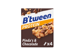 Verpakking van 4 proteïnerepen met pinda's en chocolade.