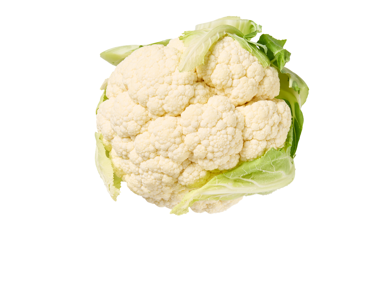 Verse bloemkool met groene bladeren op een zwarte achtergrond