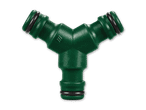 Grüner Y-Verteiler für Gartenschläuche mit drei Anschlüssen und schwarzen Dichtungsringen.