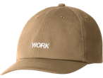 Șapcă ESMARA bej cu cuvântul „WORK” brodat cu alb.