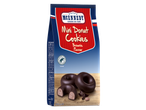 MCENNEDY Mini Donut Cookies Brownie Flavour verpakking met chocoladedonuts op hout.
