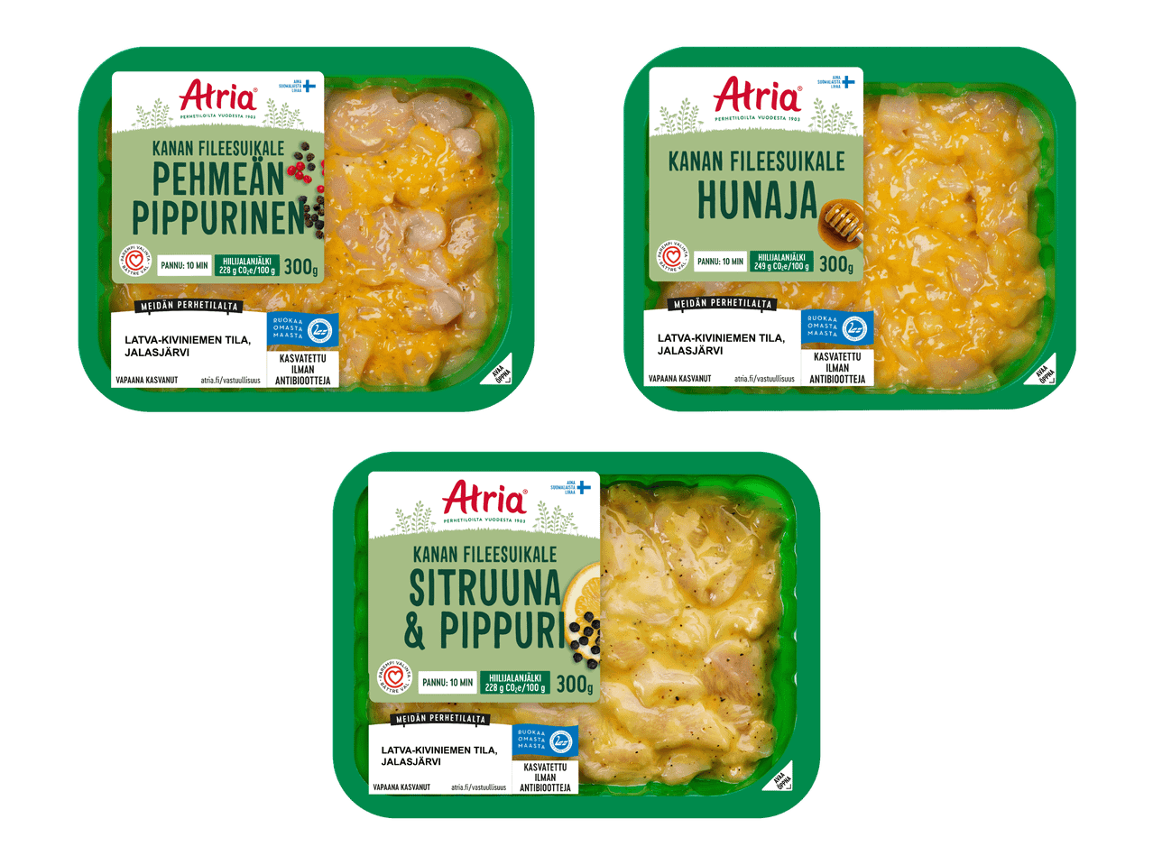 Kolme Atria-kanasuikalepakkausta: Pehmeä Pippurinen, Hunaja ja Sitruuna & Pippuri.