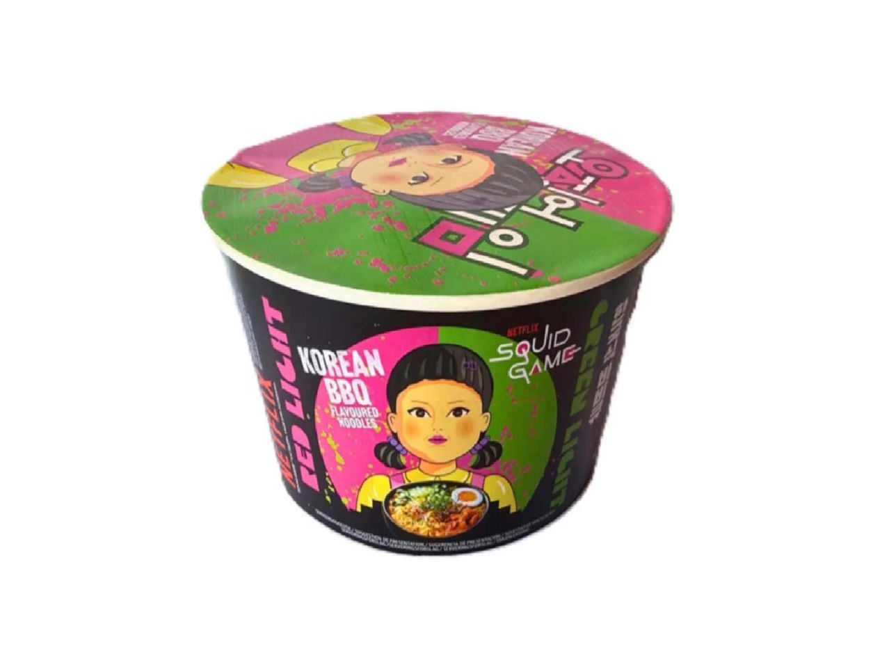 Squid Game témájú koreai BBQ ízű instant tészta pohárban.