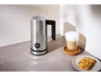 Spumator de lapte SilverCrest, cappuccino și biscuiți cu ciocolată.