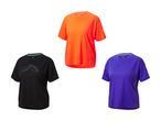 Tre løse t-shirts i orange, sort og lilla.