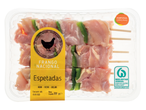 Espetos de frango portugueses com pimentos.