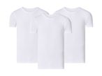 Tre hvide, kortærmede T-shirts med rund hals, der ligger forskudt af hinanden.