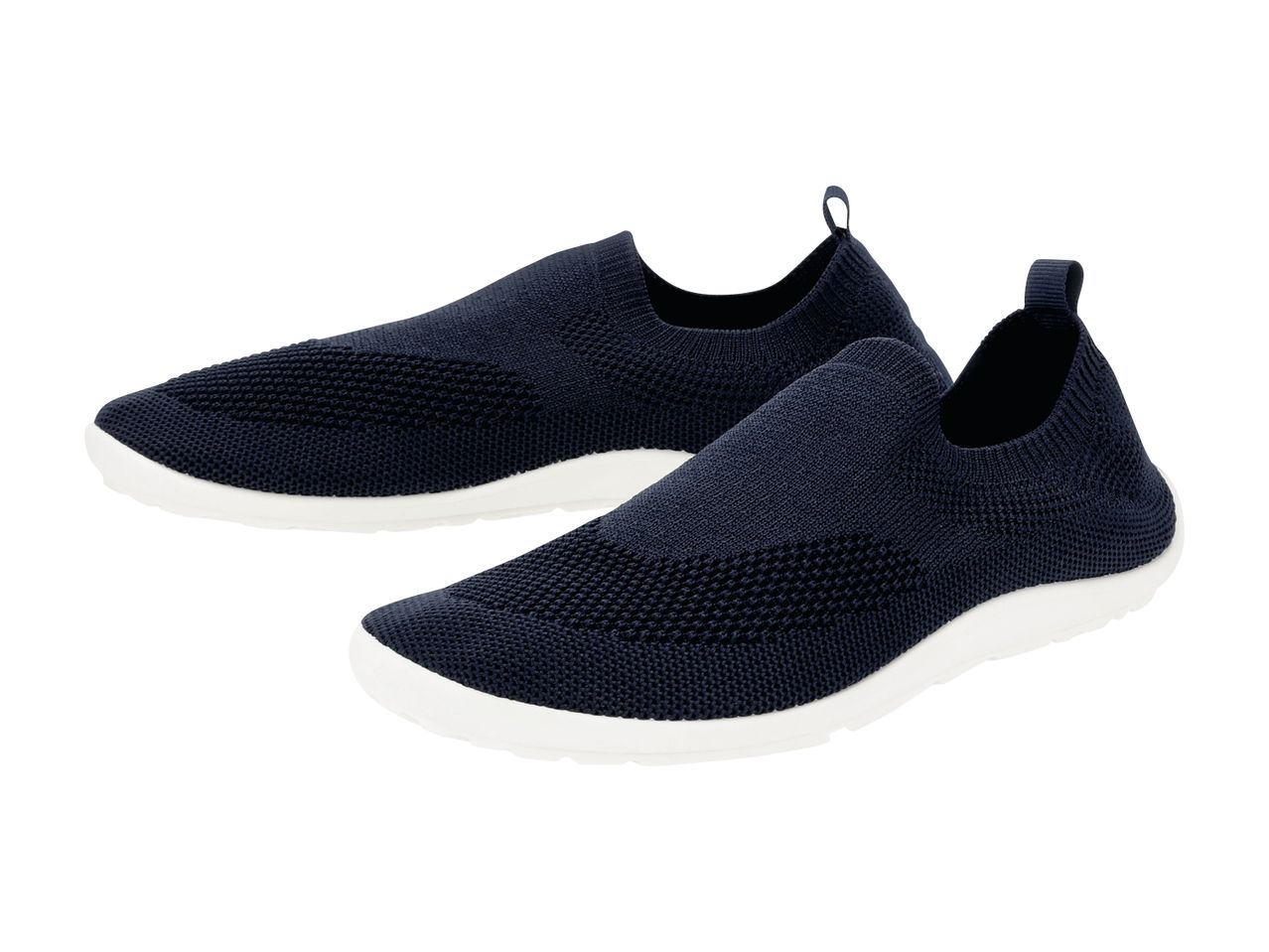 Et par mørkeblå slip-on sneakers med hvide såler.