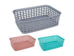 Três cestos de armazenamento de plástico Jes Collection® em cinza, rosa e turquesa.