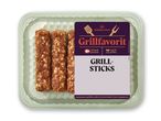 Grillfavorit Grill Sticks i en plastikbakke.