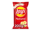 Rode zak chips met de tekst 'Great Taste Less Salt' en 'Naturel', met een gewicht van 200g en Nutri-Score A.