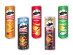 Fem rør med chips i forskellige smagsvarianter, herunder paprika, hot & spicy, original, Texas BBQ sauce og sour cream & onion.
