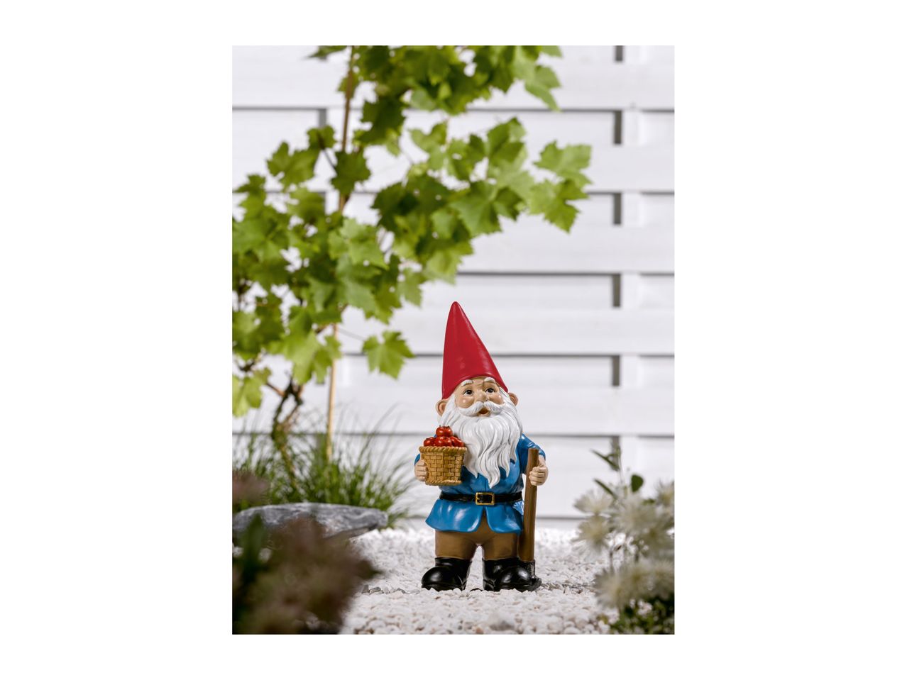 Go to full screen view: Livarno Home Garden Gnome With Apples - Image 3