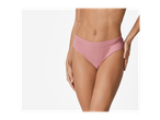 Intimo femminile: slip rosa senza cuciture.