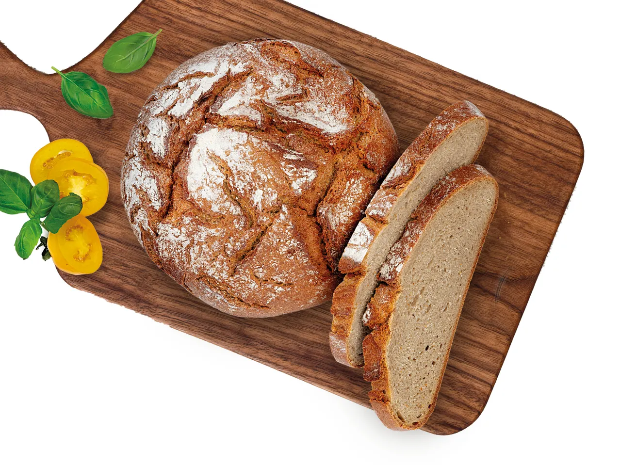Roggenbrot in Scheiben auf einem Holzbrett.