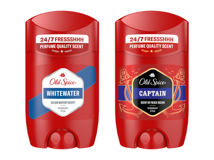 Două deodorante stick roșii, unul cu etichetă albă „Whitewater” și celălalt cu etichetă neagră „Captain”.